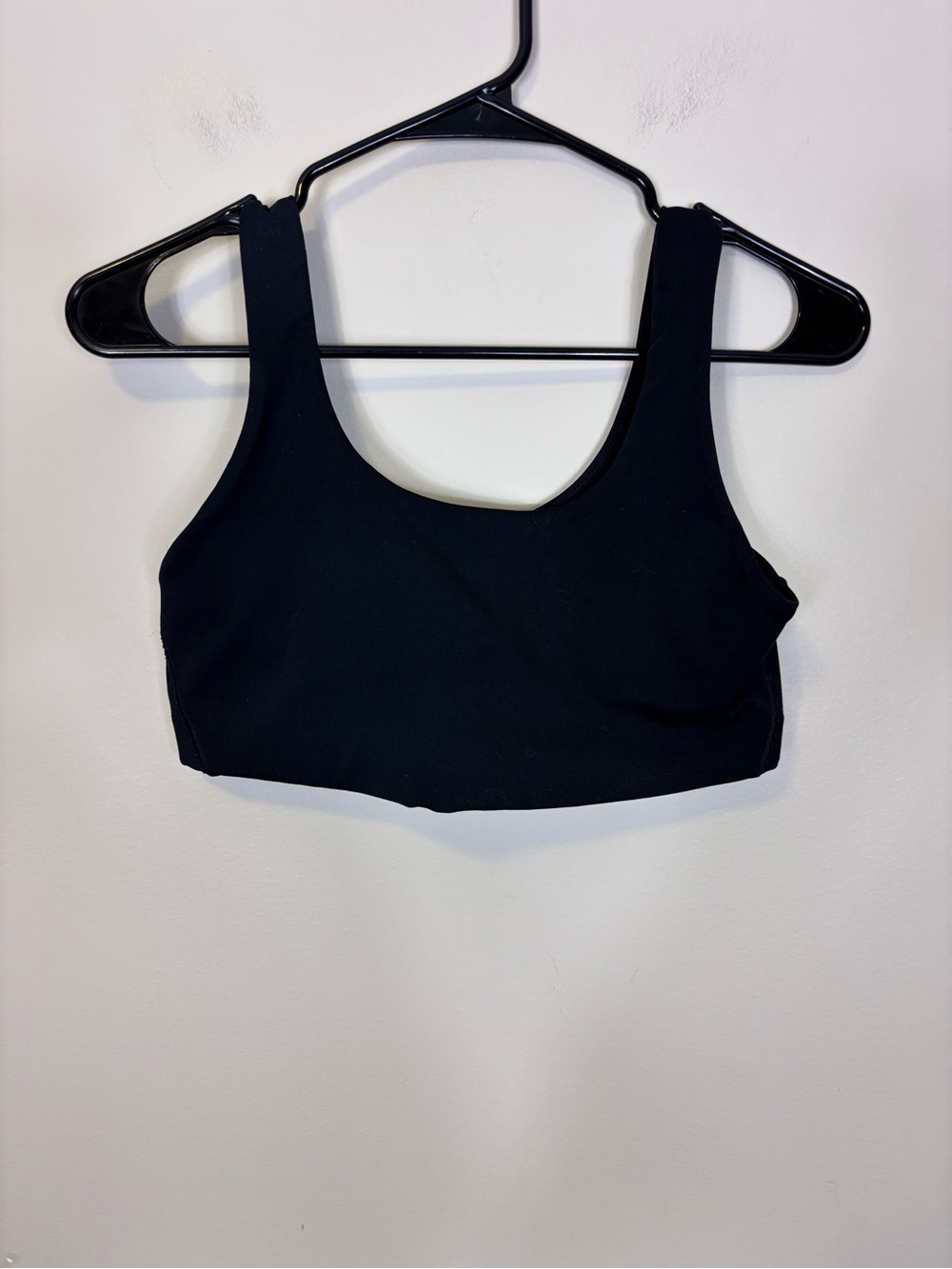 Nike Alate Dri-Fit Black Women's Scoop Neck Sports Bra Medium